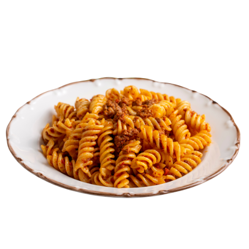 Plato de pasta italiana con salsa en una pizzería italiana en Fuengirola